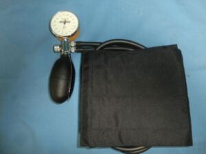 NN - Blutdruckmanschette mit Messgerät